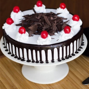 Midnight Cake Delivery in Noida with Free Shipping